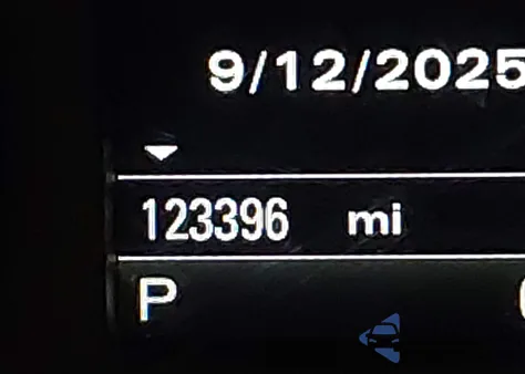 2016 Audi Q3 2.0T Premium Plus z USA, uszkodzony, nr VIN WA1GFCFS3GR024347